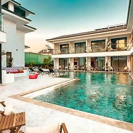 Otel Scape 5*